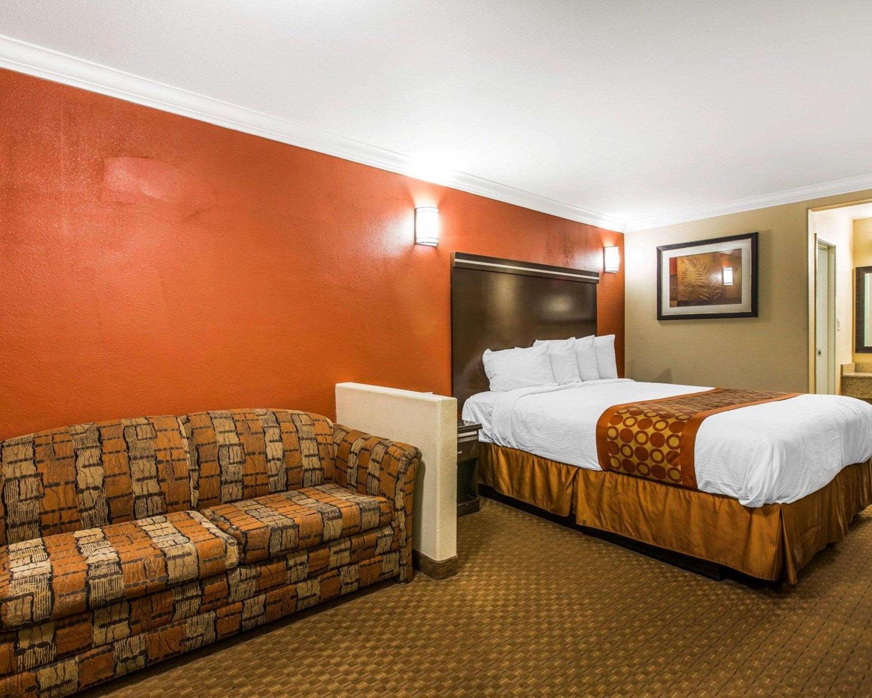 Hotel Rodeway & 2*