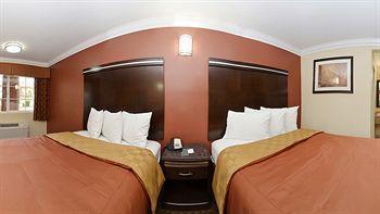 Rodeway & Hotel Corona