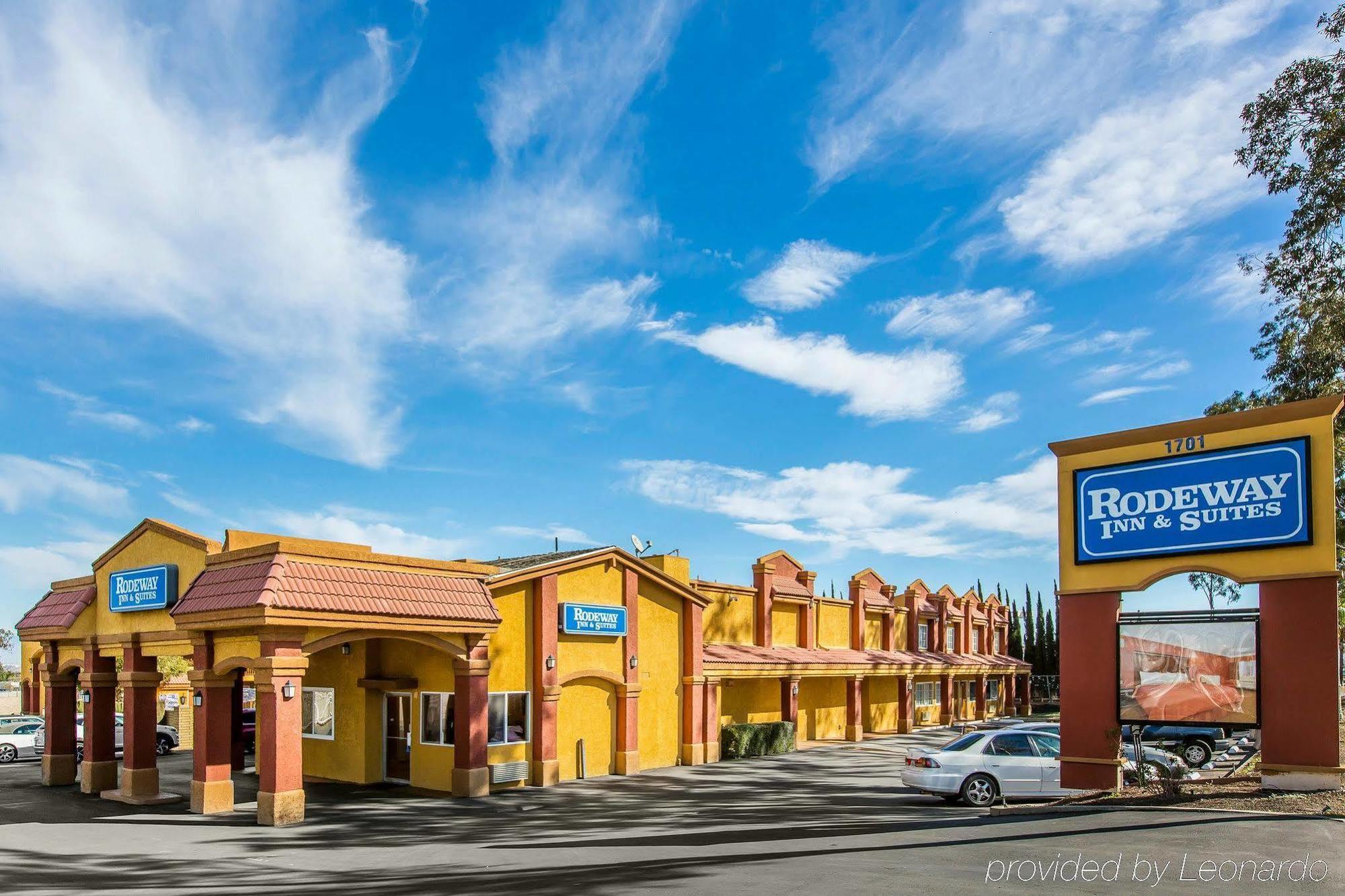 Rodeway & Corona
